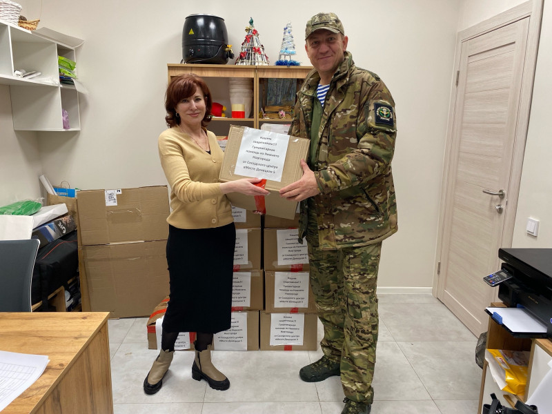 Оксана Дектерева передала партию гумпомощи для нижегородских бойцов в зоне СВО