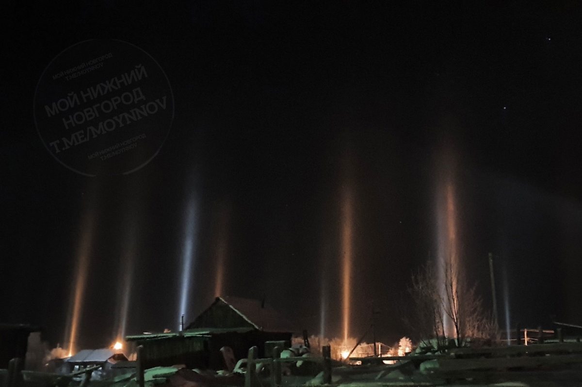 Световые столбы вновь появились в небе над Нижегородской областью 10  февраля 2024 года | Нижегородская правда