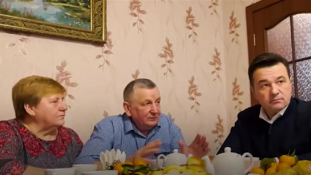 Губернатор Подмосковья посетил семью, откуда трое сыновей ушли на СВО