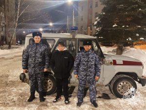 Росгвардейцы нашли в лесу заблудившегося 13-летнего подростка в Кстовском районе