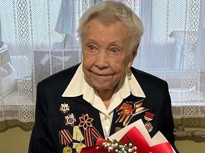 99-летие отметила участница Сталинградской битвы Александра Нестеренко