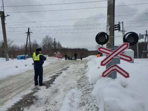 Два человека погибли при столкновении тепловоза с машиной в Балахнинском округе