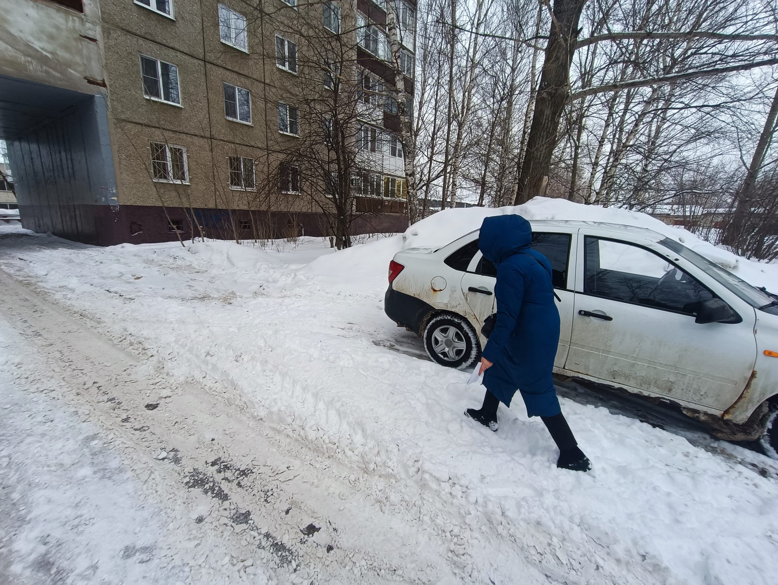 Более тысячи административных производств возбудили за плохую уборку снега  в Нижнем Новгороде 6 февраля 2024 года | Нижегородская правда