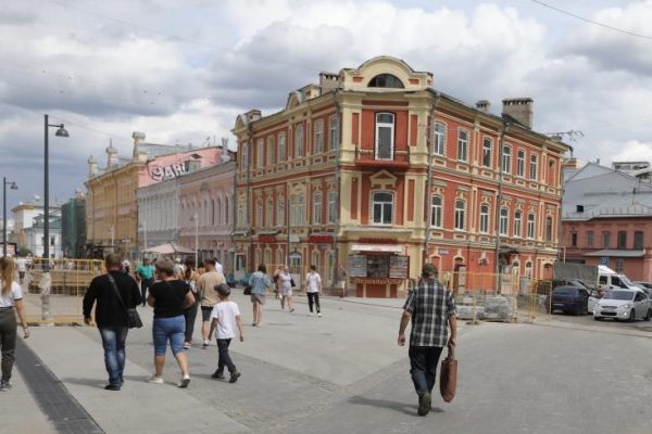 Арендатора исторического дома на улице Большой Покровской оштрафовали за ремонт
