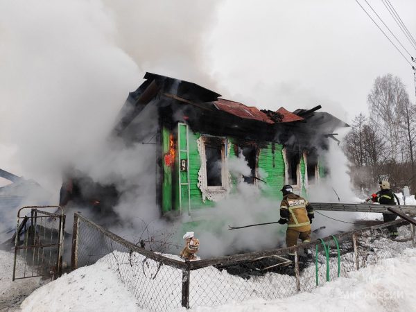 Названа вероятная причина пожара в Чкаловском округе, где погибла женщина