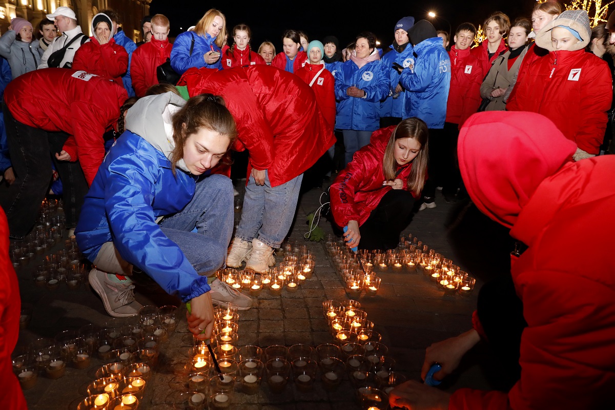 Акция "Свеча памяти" на площади Минина 30 марта