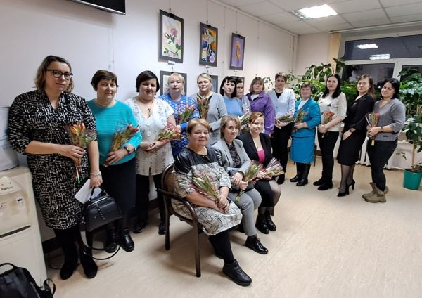 Матери и жены участников СВО из Нижегородской области получили подарки к 8 Марта