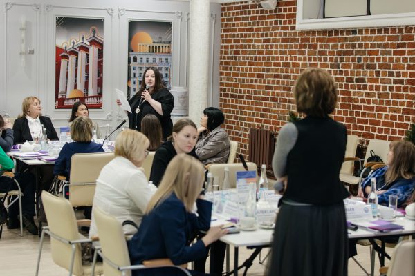 Кадровое обеспечение приоритетных сфер экономики обсудили на экспертной сессии «Областного кадрового агентства»