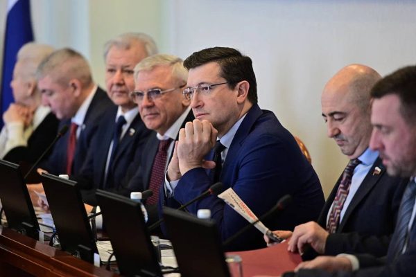 Глеб Никитин ответил на вопросы депутатов Заксобрания Нижегородской области