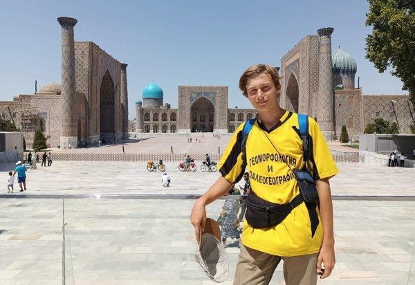 Автостопом по Средней Азии за 75 дней: 17-летний Дмитрий Пономарев рассказал, как решился на такую поездку