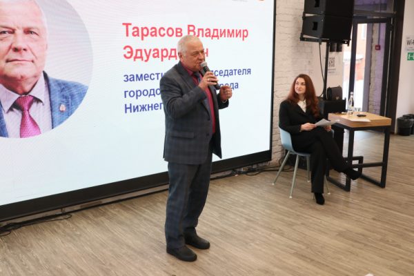 Владимир Тарасов принял участие в заседании Молодежной палаты