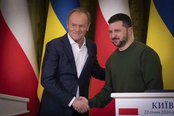 Соцопросы в Польше фиксируют рост негативного отношения к Украине и украинцам