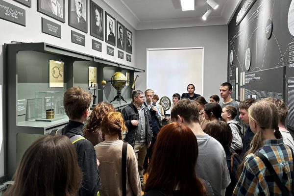 В Мининском университете открылась двухдневная физическая школа
