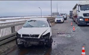 Водитель уснул и опрокинул машину на трассе М‑7 в Кстовском районе