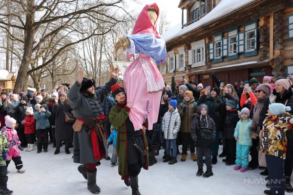 Опубликовано видео празднования Масленицы на Щёлоковском хуторе