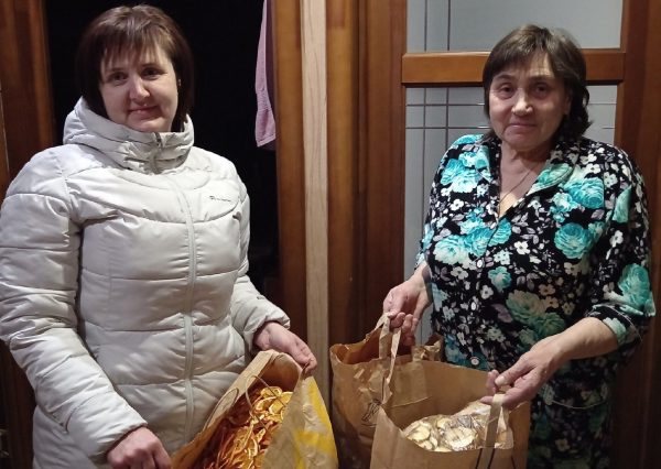 Жители нижегородского села готовят «витаминные» посылки для бойцов СВО