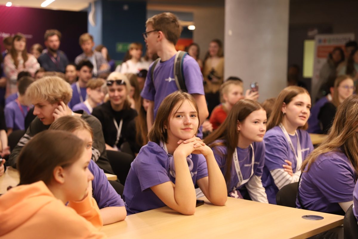 Школьные команды из 51 региона России и трех стран соревнуются на III инженерно-творческом фестивале «ТехноСтрелка» в Нижнем Новгороде