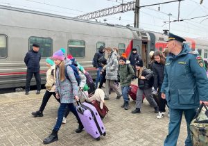 «Детям улыбаемся и сразу пересчитываем!»: как в Нижегородской области встречали юных жителей Белгорода