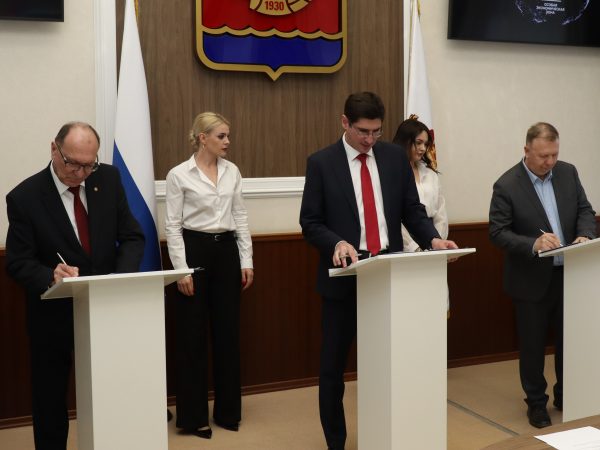 Два соглашения о развитии кадрового потенциала с использованием ресурсов ОЭЗ «Кулибин» подписаны в Дзержинске