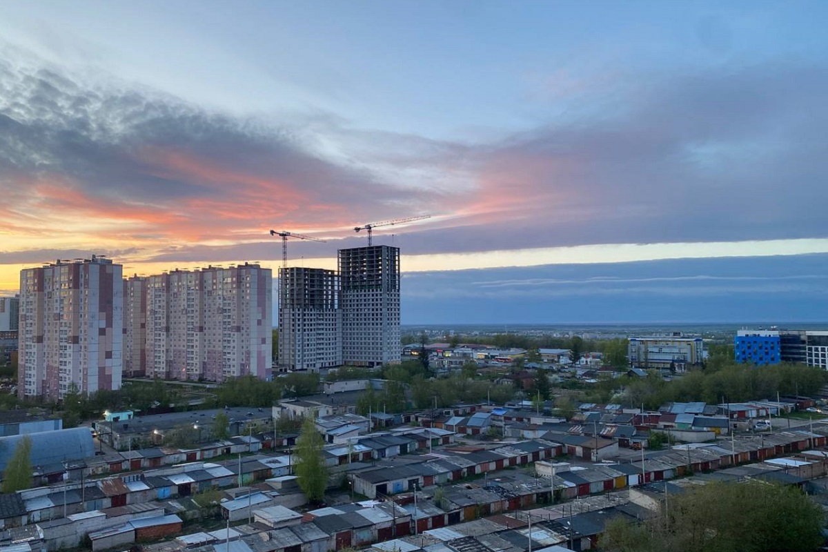 Нижегородцы делятся фотографиями «разломанного» неба 