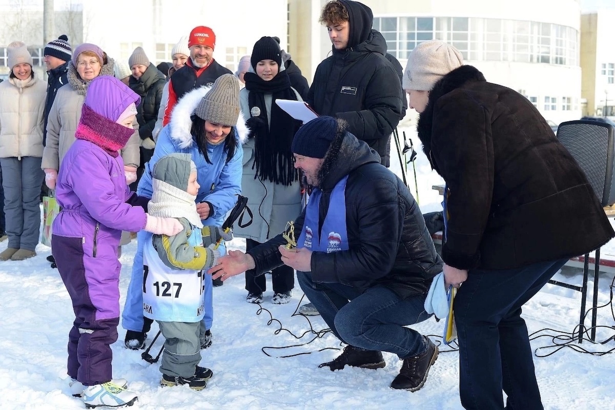 Участниками зимнего марафона были дети и их родители