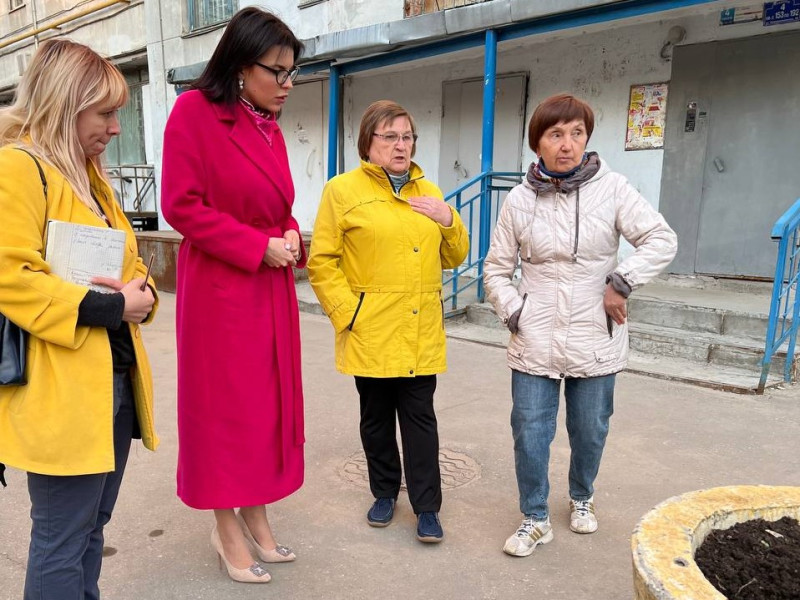 Мария Самоделкина провела мониторинг дворовых территорий Канавинского района