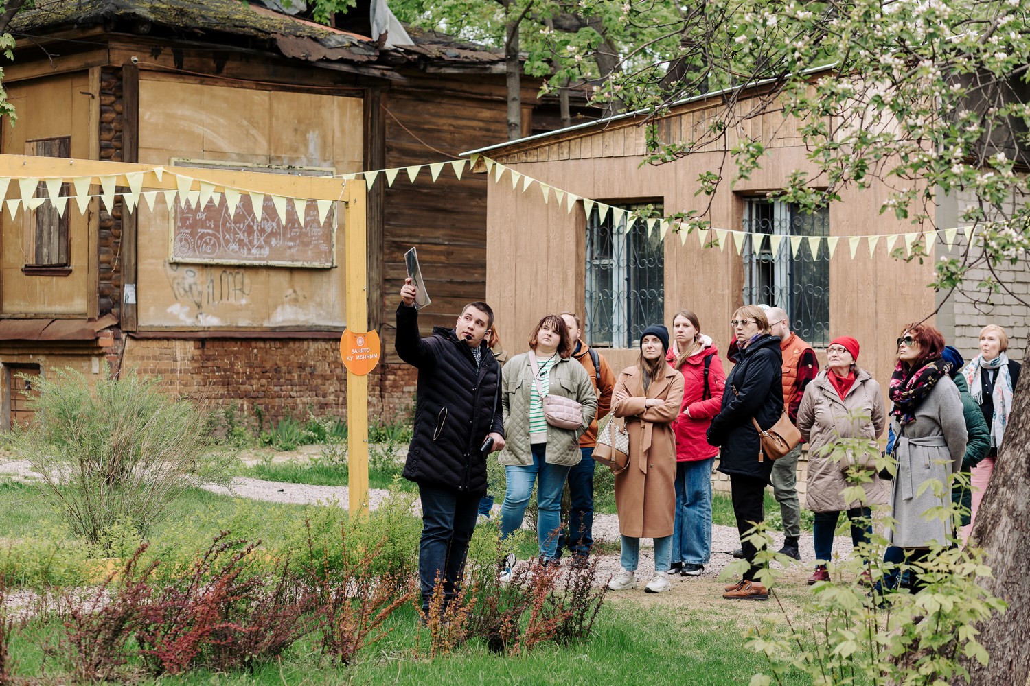 Заповедные кварталы. Заповедные кварталы нижний новгород экскурсии. Квартал трех святителей в нижнем новгороде. Храм 3 святителей нижний новгород. Заповедные кварталы нижний новгород экскурсии.