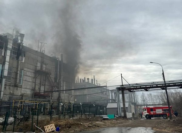 Пожар произошел в промзоне Дзержинска