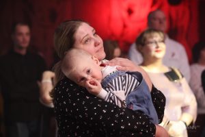 Нижегородцам посоветовали не целовать младенцев