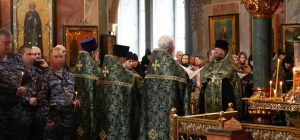 Молебен за воинов Росгвардии совершили в Серафимо-Дивеевском монастыре