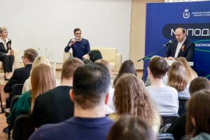 Юрий Шалабаев поддержал проекты студентов РГУП