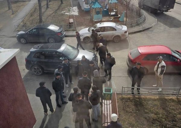 Жителей ЖК в Нижнем Новгороде беспокоит соседство с Миграционным центром