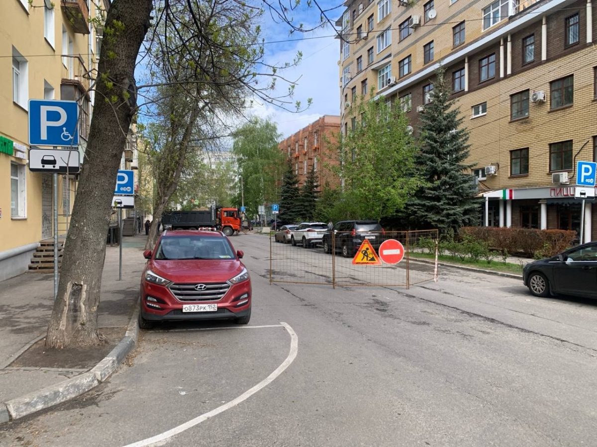 Улицу Ижорскую временно закрыли для машин
