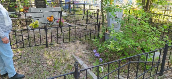 Бизнес на костях: неизвестные крадут надгробия с кладбища в Сормовском районе