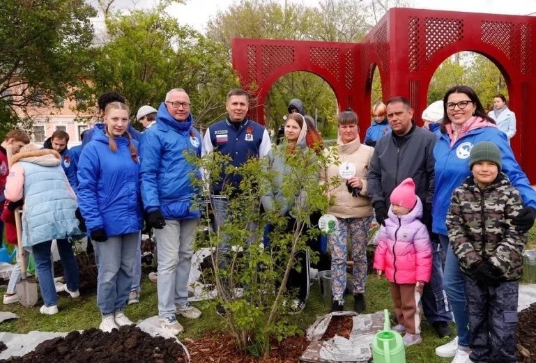 Мария Самоделкина организовала в Нижнем Новгороде акцию «Сад Памяти»