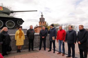 Танку-памятнику Т-34 вернули боевой номер