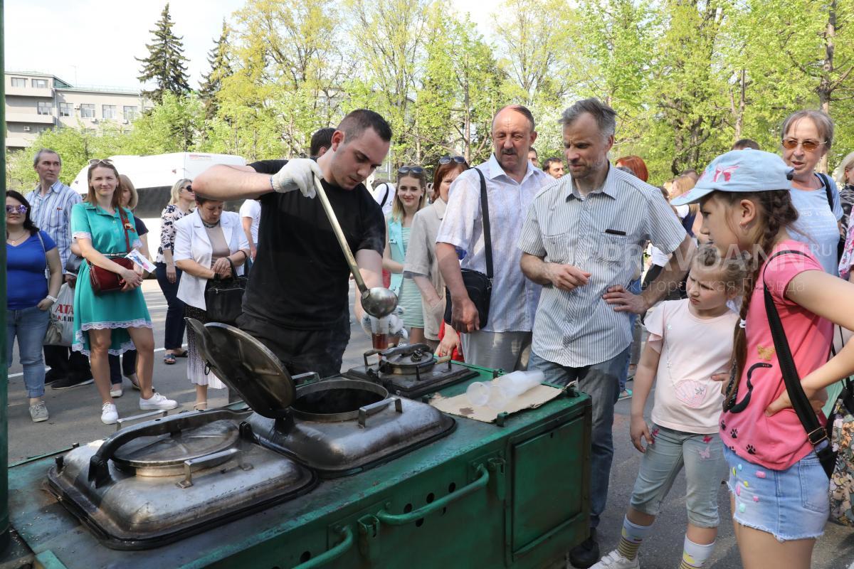 Полевая кухня с солдатской кашей будет работать в зоопарке «Лимпопо» 9 мая  | 02.05.2024 | Нижний Новгород - БезФормата