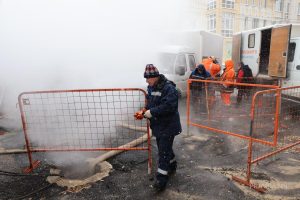 Коммунальщиков предложили наказывать за отключение тепла зимой