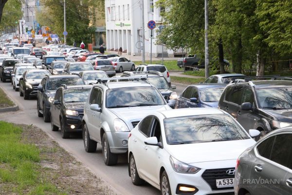 Нижегородцы встали в пробку на Борском мосту