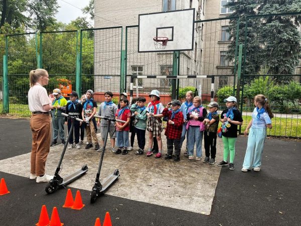 Более 600 детей, отдыхающих в нижегородских лагерях, посетили занятия мобильной «Лаборатории безопасности»