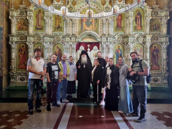 Телеведущая Тутта Ларсен побывала в Вознесенском монастыре Нижнего Новгорода