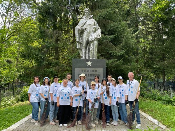 Более 300 памятных мест благоустроят в Нижегородской области Волонтёры Победы ко Дню памяти и скорби