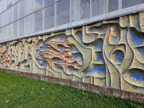 Одну из крупнейших мозаик в Дзержинске планируют отреставрировать летом