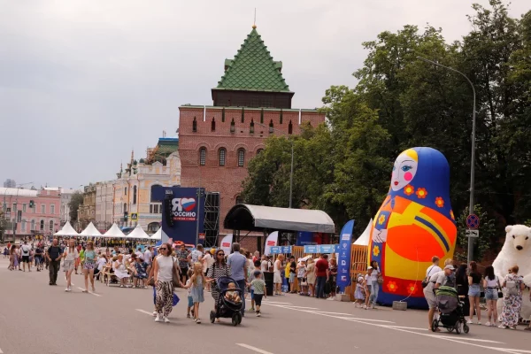 В Нижнем Новгороде с размахом отмечают День России: смотрим фото