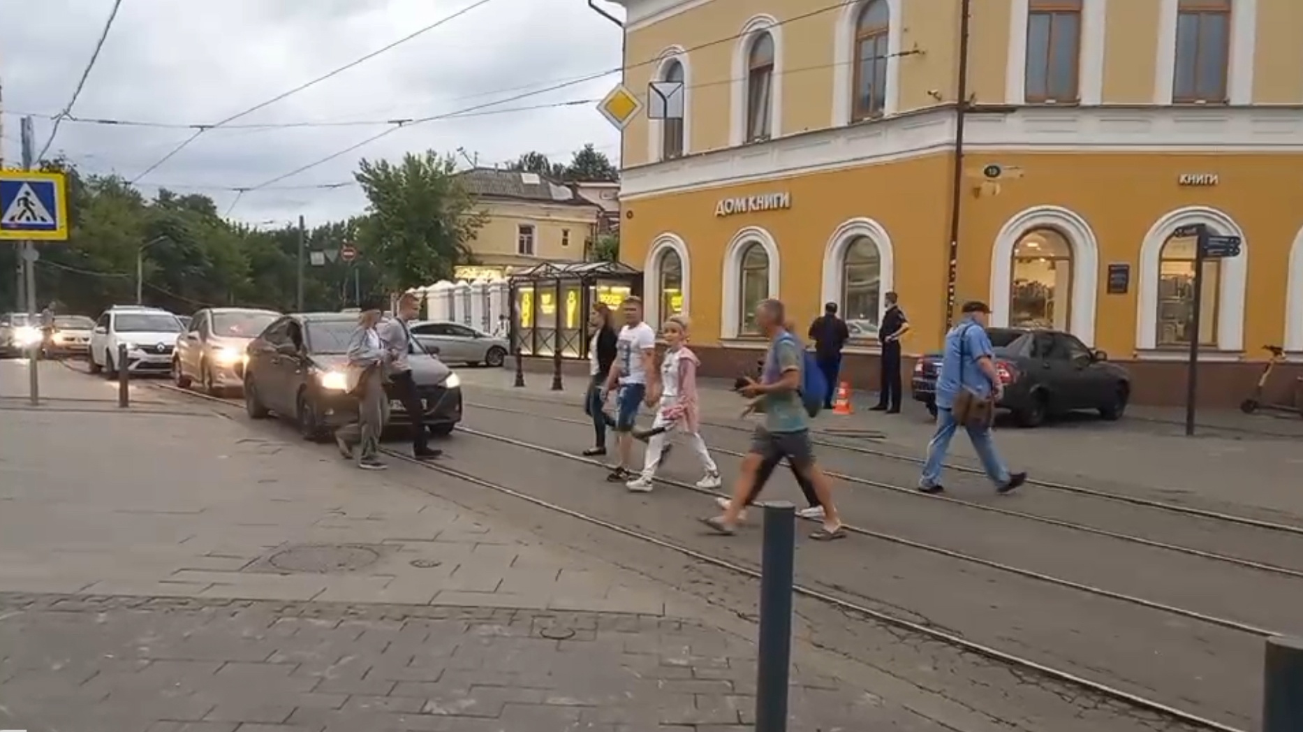 Пожилую женщину сбил автомобилист на Большой Покровской улице в Нижнем  Новгороде 18 июня 2024 года | Нижегородская правда