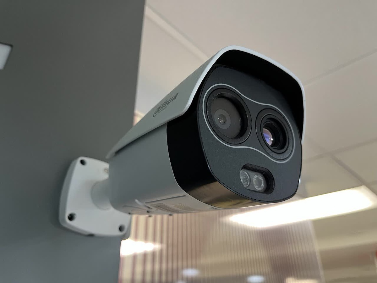 Камеры видеонаблюдения становятся все более доступными для покупателей