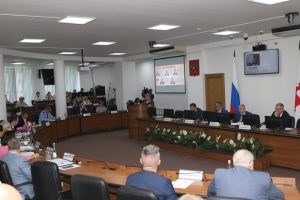 Депутаты присвоили почетные звания работникам социально-важных сфер деятельности