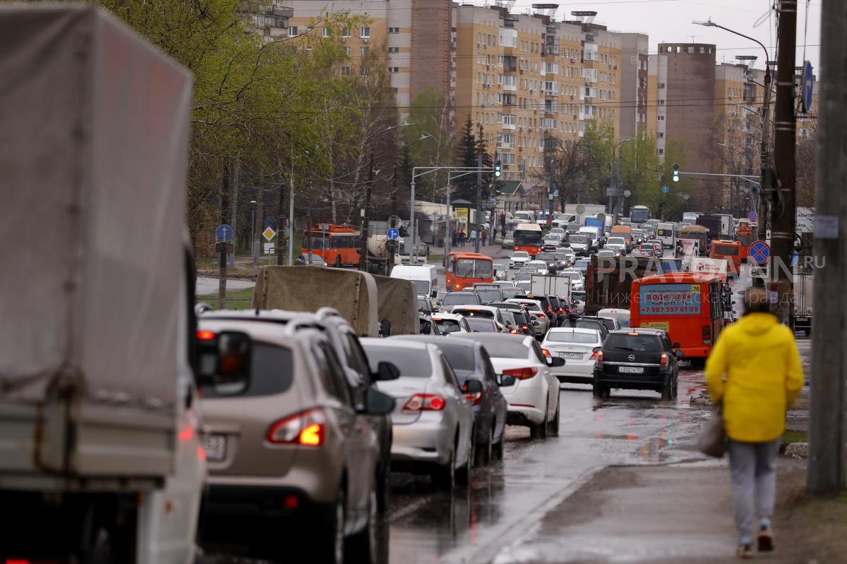 Пробки в 9 баллов сковали улицы Нижнего Новгорода вечером 4 июня