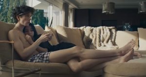 Появился трейлер фильма «Анора», в котором играет нижегородец Марк Эйдельштейн