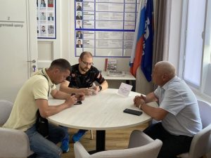 Депутат Гордумы Владимир Тарасов провел личный прием граждан